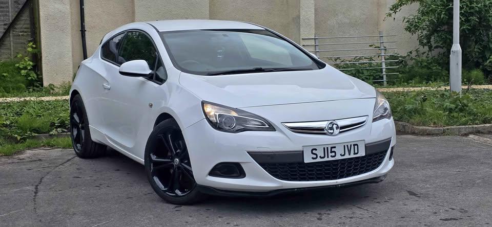 2015 VAUXHALL ASTRA Hatchback for sale at Auto Nation