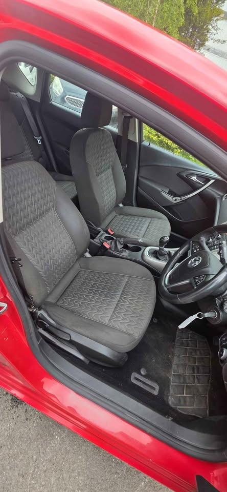 2013 VAUXHALL ASTRA Hatchback for sale at Auto Nation — photo 7