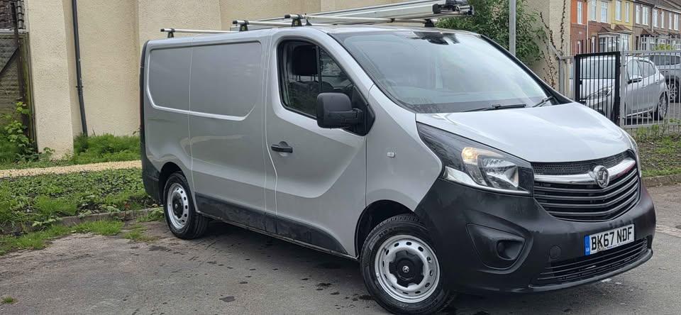 2017 VAUXHALL VIVARO Van for sale at Auto Nation — photo 7