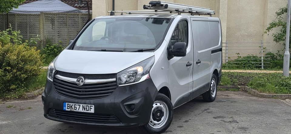 2017 VAUXHALL VIVARO Van for sale at Auto Nation — photo 8