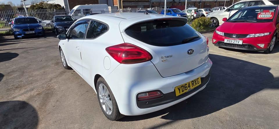 2014 KIA CEED Hatchback for sale at Auto Nation — photo 15